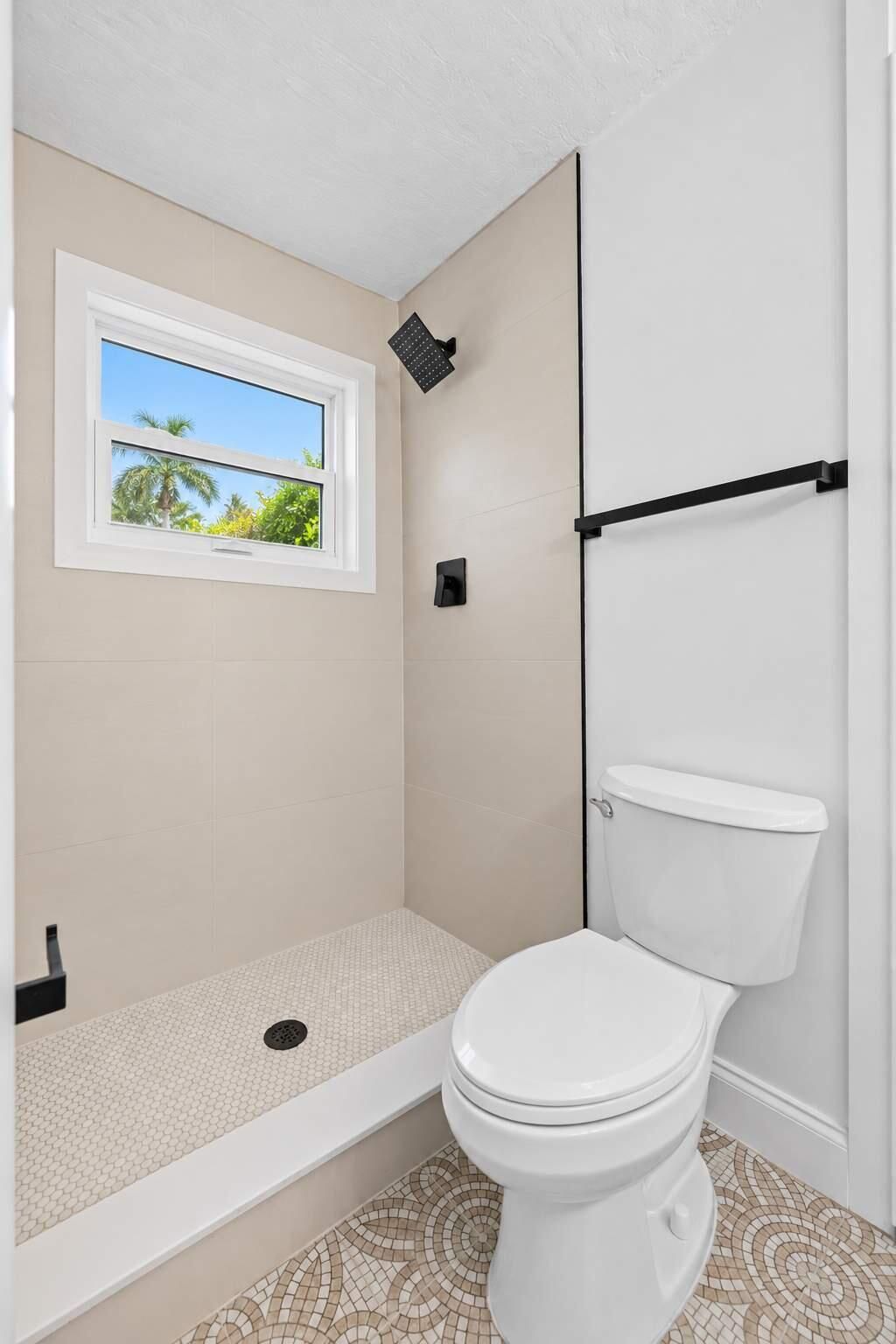 2010 Avenue H, Riviera Beach, FL 33404 Photo