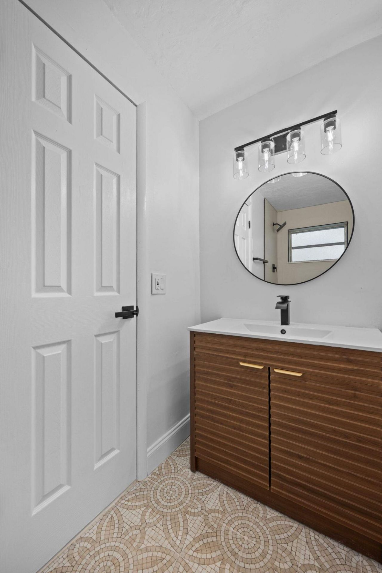 2010 Avenue H, Riviera Beach, FL 33404 Photo