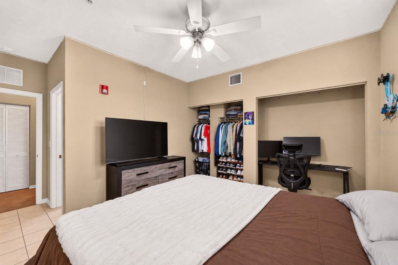 1418 NW 3rd Avenue , Unit 306, Gainesville, FL 32603 Photo