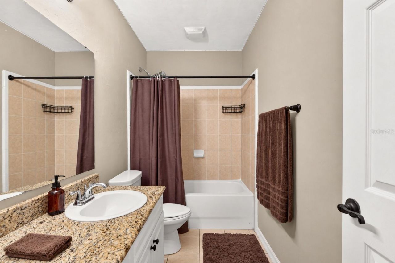 1418 NW 3rd Avenue , Unit 306, Gainesville, FL 32603 Photo