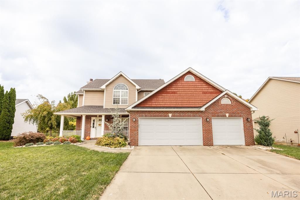 2751 Woodfield Drive , Maryville, IL 62062 Main Photo