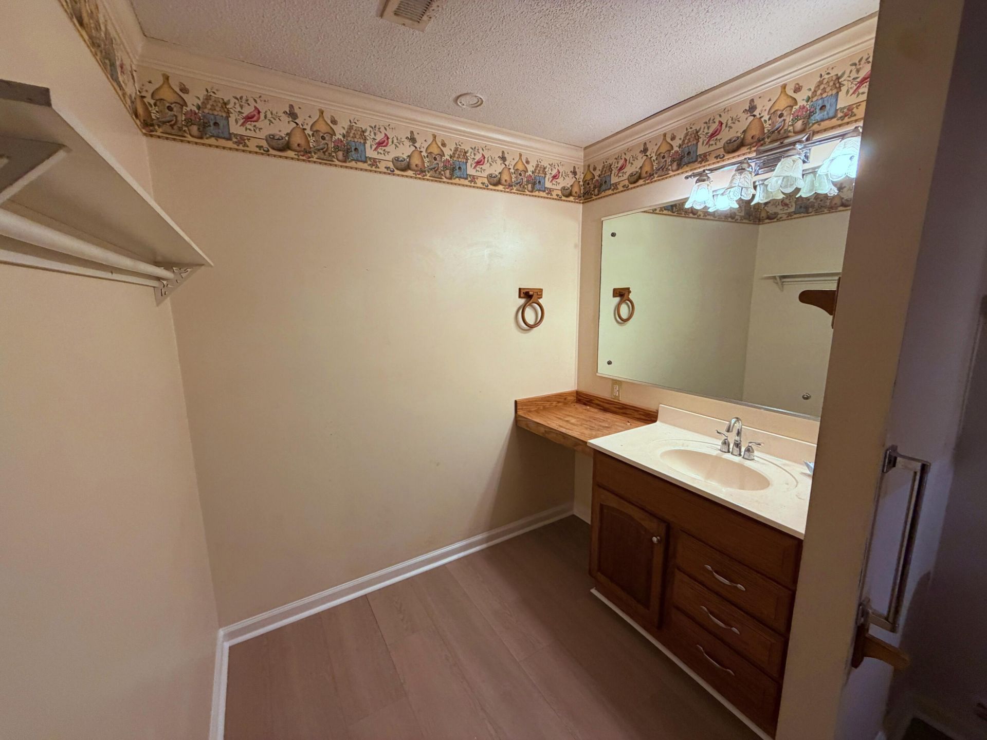 1218 Dennis Boulevard Photo 21