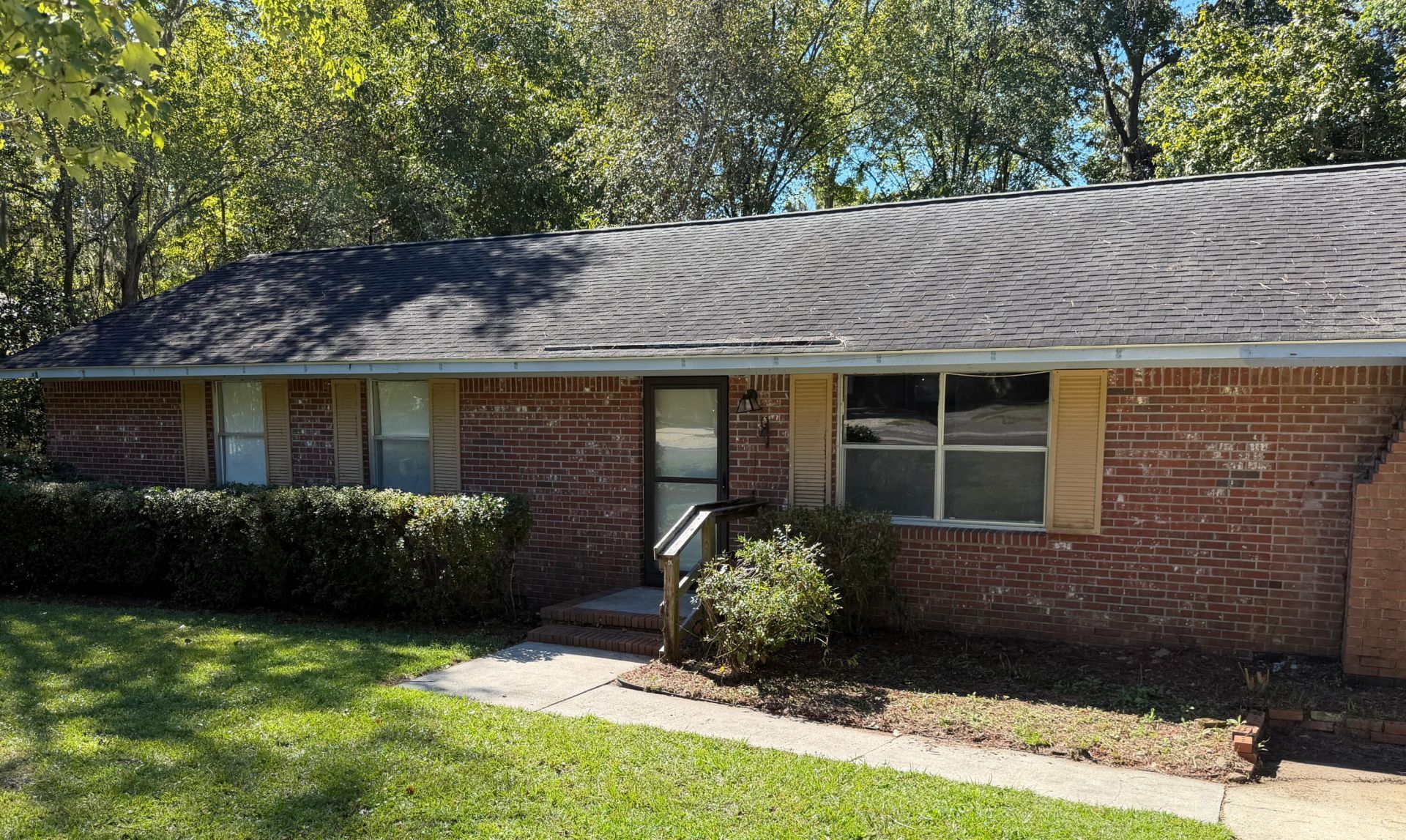 1218 Dennis Boulevard Photo 4