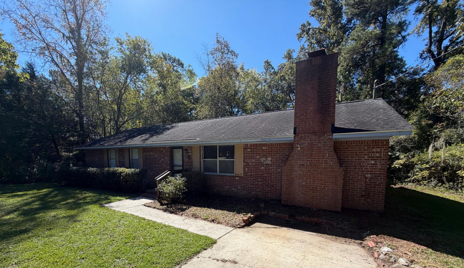 1218 Dennis Boulevard Photo 5