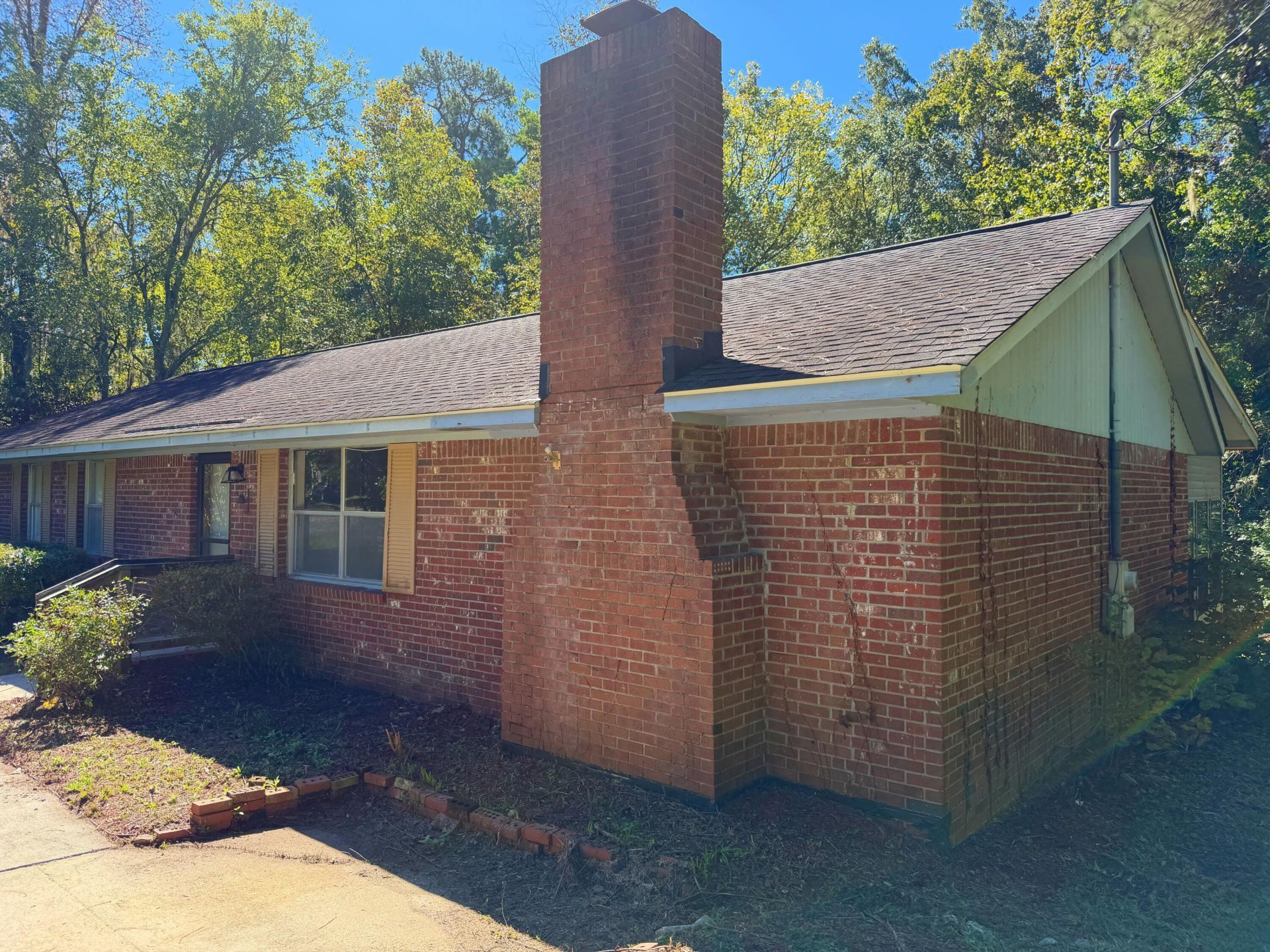 1218 Dennis Boulevard Photo 7