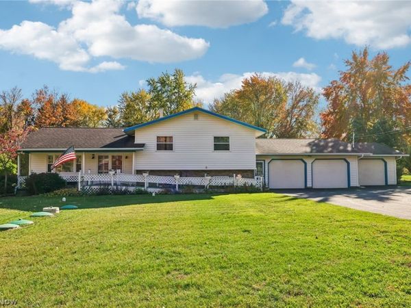 5654 Everett East Road , Hubbard, OH 44425