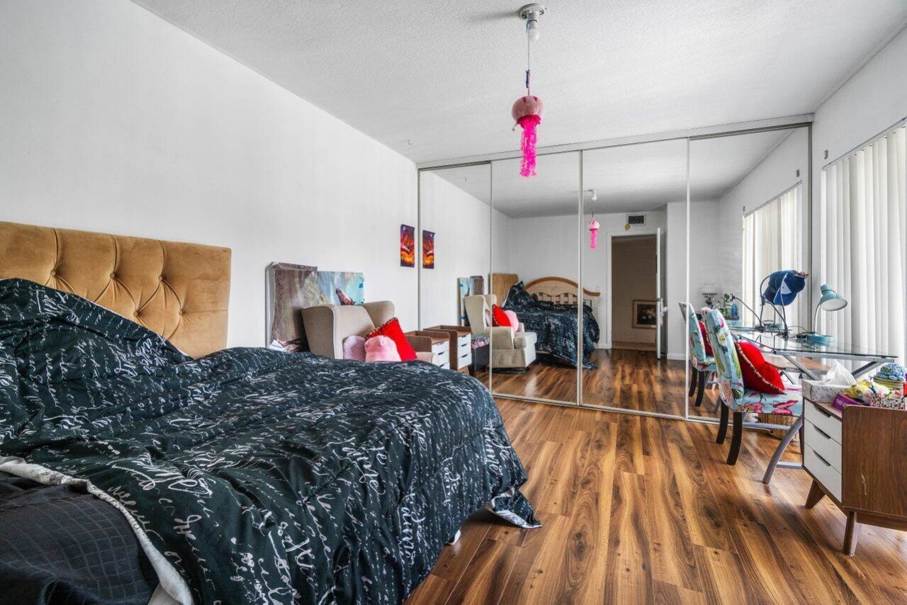 221 2nd Way, West Palm Beach, FL 33407 Photo