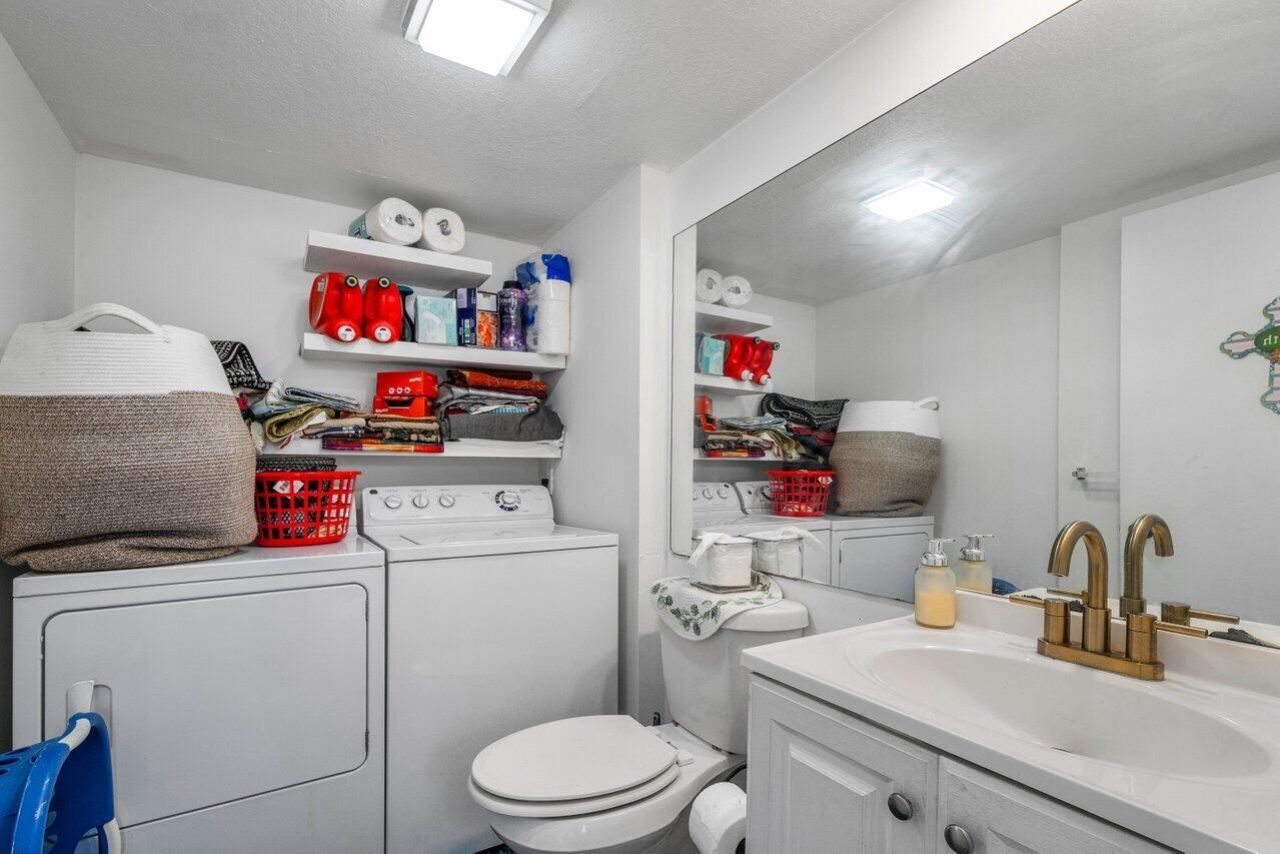 221 2nd Way, West Palm Beach, FL 33407 Photo