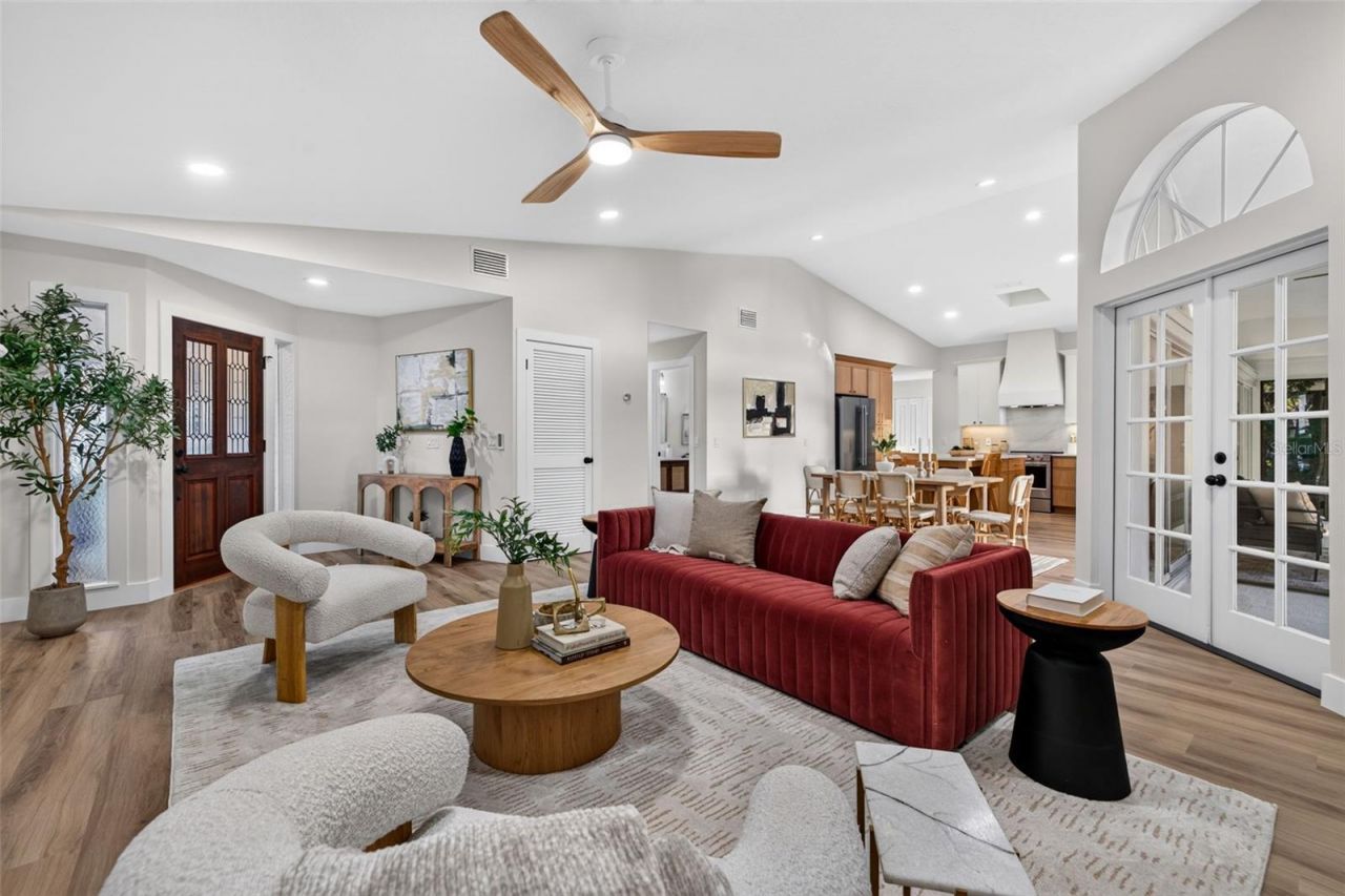 2404 Carroll Place, Tampa, FL 33612 Photo