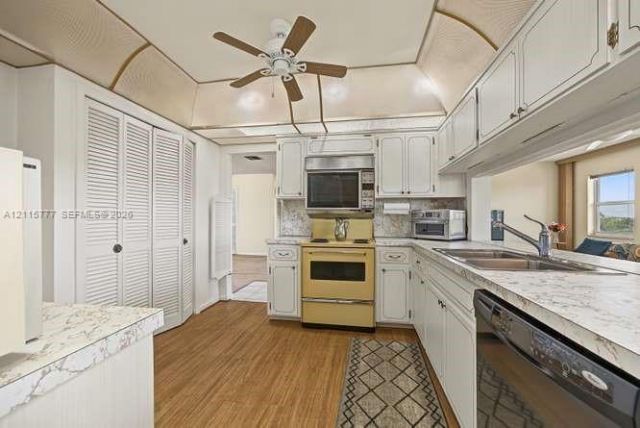 215 SE 3rd Ave , Unit 501B, Hallandale Beach, FL 33009 Photo