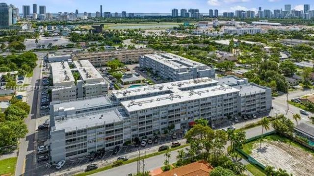215 SE 3rd Ave , Unit 501B, Hallandale Beach, FL 33009 Photo