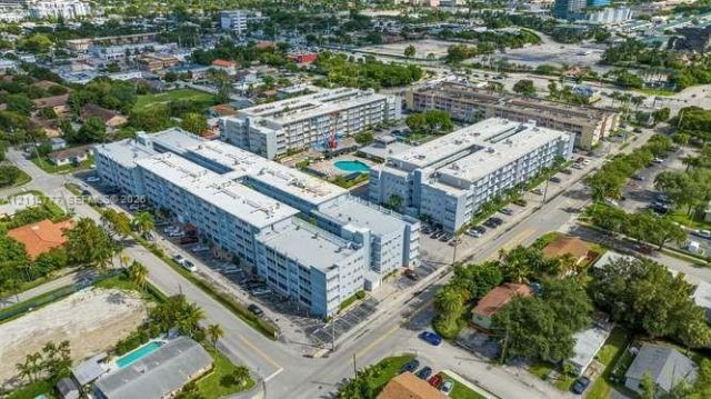 215 SE 3rd Ave , Unit 501B, Hallandale Beach, FL 33009 Photo
