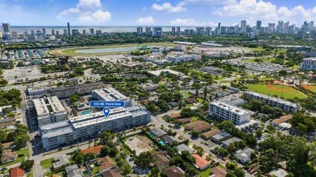 215 SE 3rd Ave , Unit 501B, Hallandale Beach, FL 33009 Photo