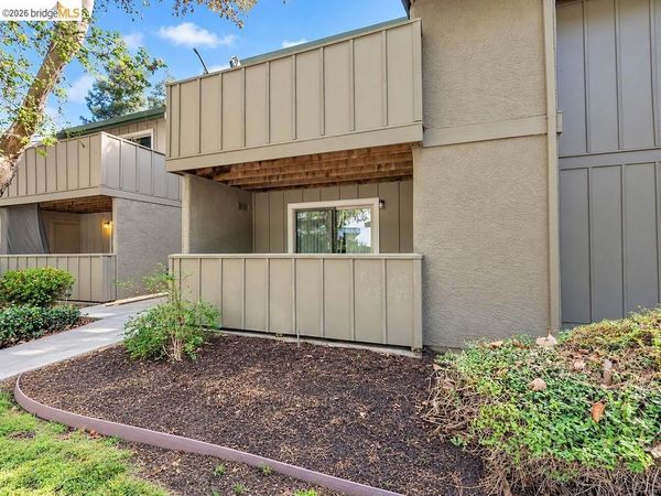 1251 Lakeview Cir , Pittsburg, CA 94565