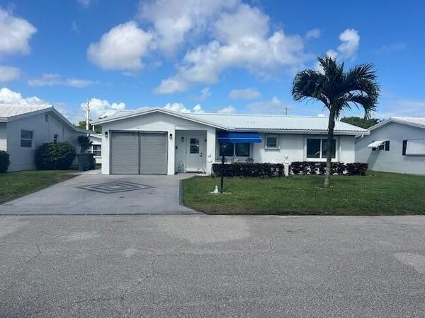 913 SW 3RD Avenue, Boynton Beach, FL 33426