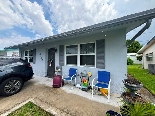 2310 NW 54th St , Tamarac, FL 33309