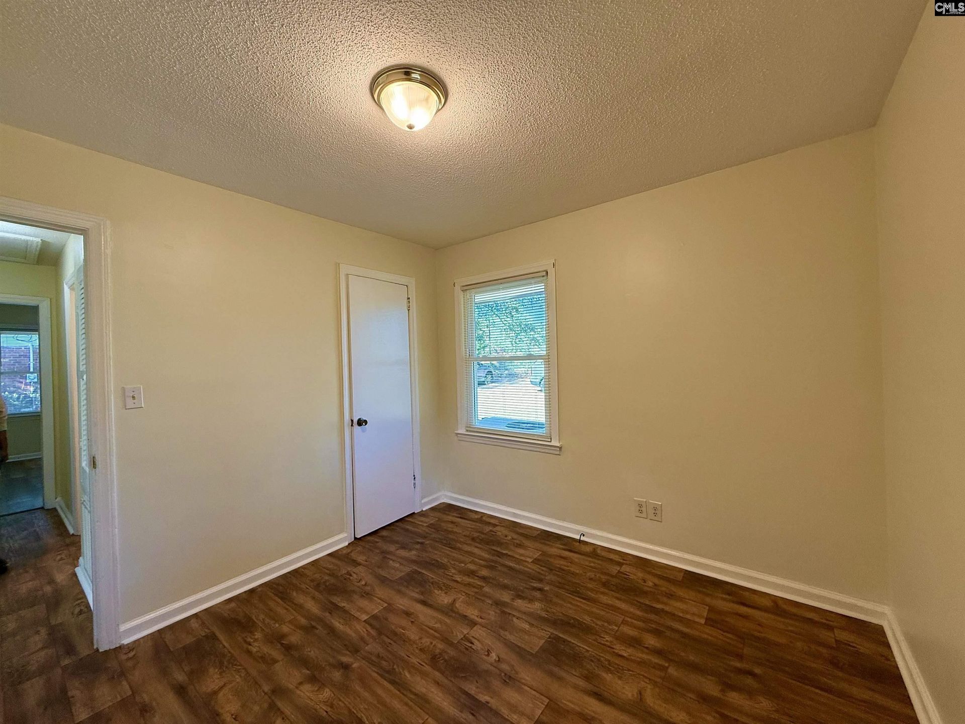 819 Wilkes Road  Photo 9