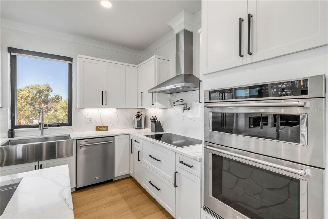 409 Lincoln Avenue , New Smyrna Beach, FL 32169 Photo