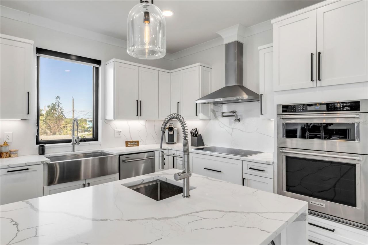 409 Lincoln Avenue , New Smyrna Beach, FL 32169 Photo