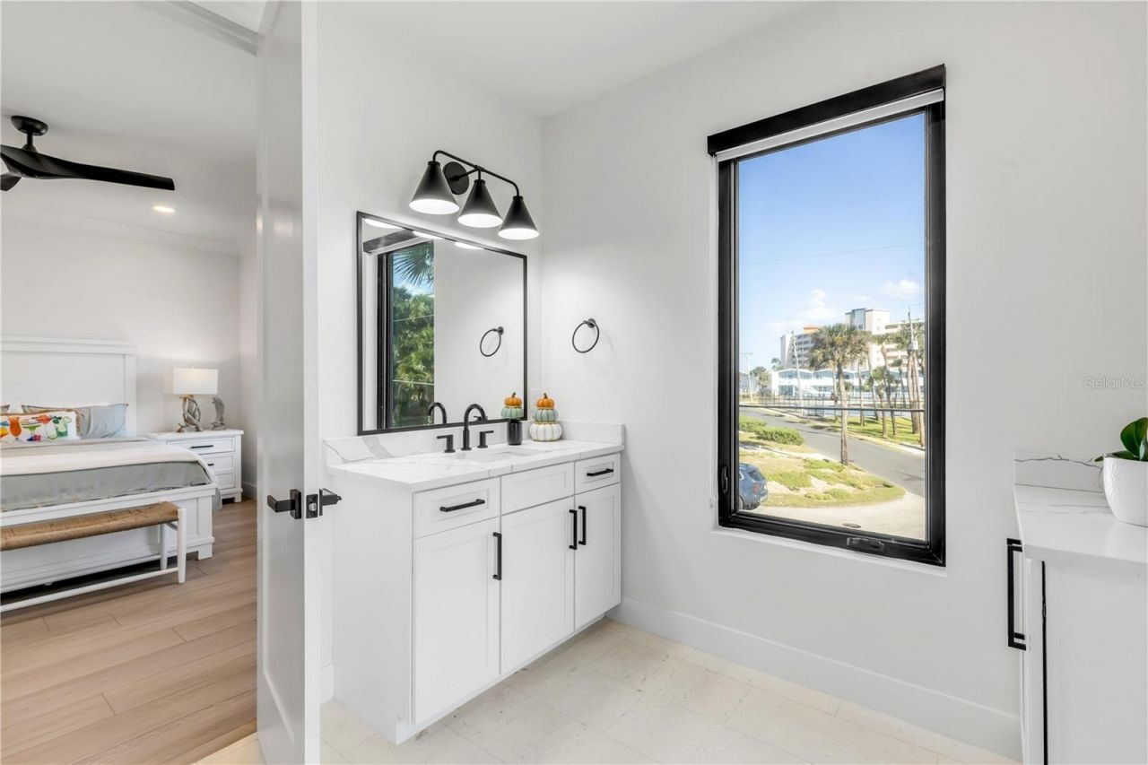 409 Lincoln Avenue , New Smyrna Beach, FL 32169 Photo