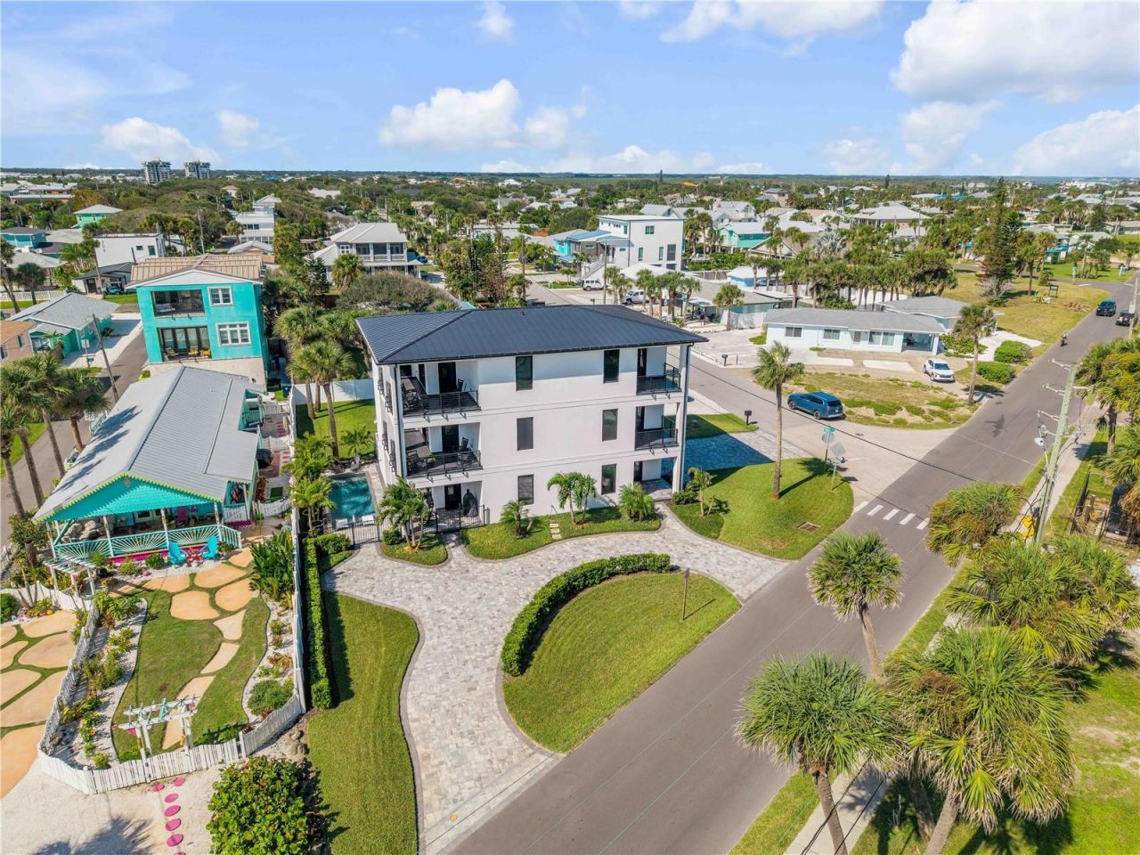 409 Lincoln Avenue , New Smyrna Beach, FL 32169 Photo