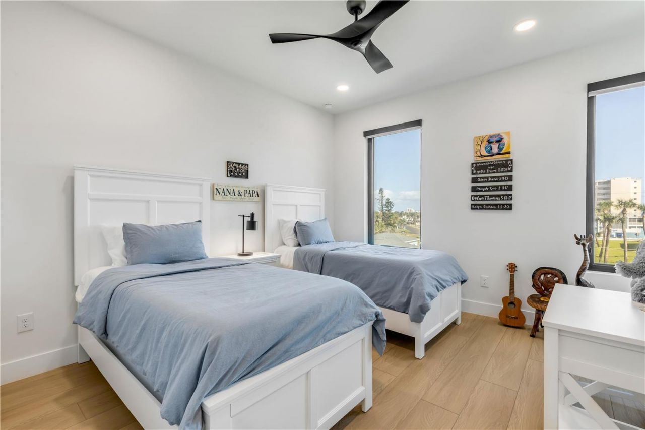 409 Lincoln Avenue , New Smyrna Beach, FL 32169 Photo
