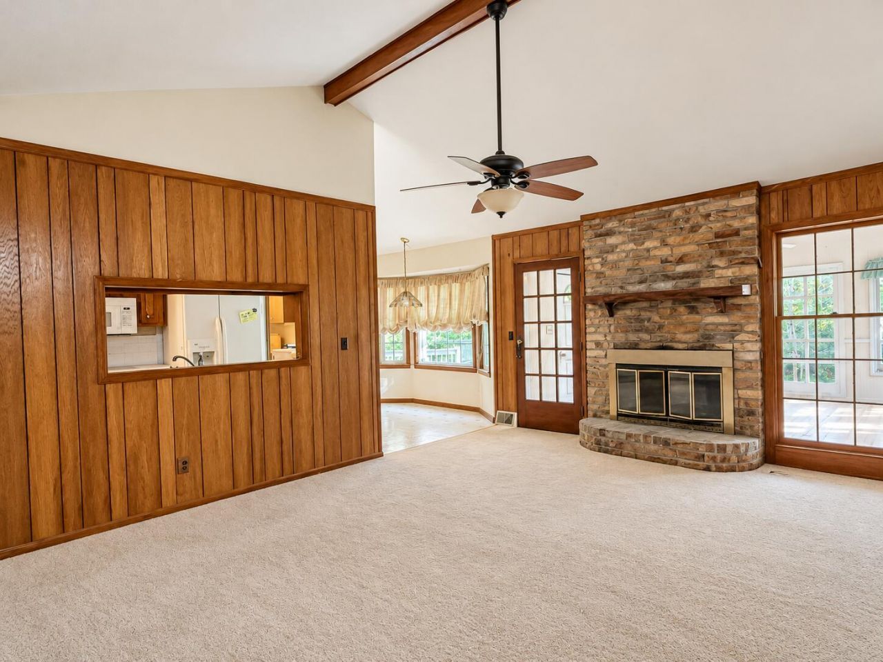 403 Stratford Drive Photo 10