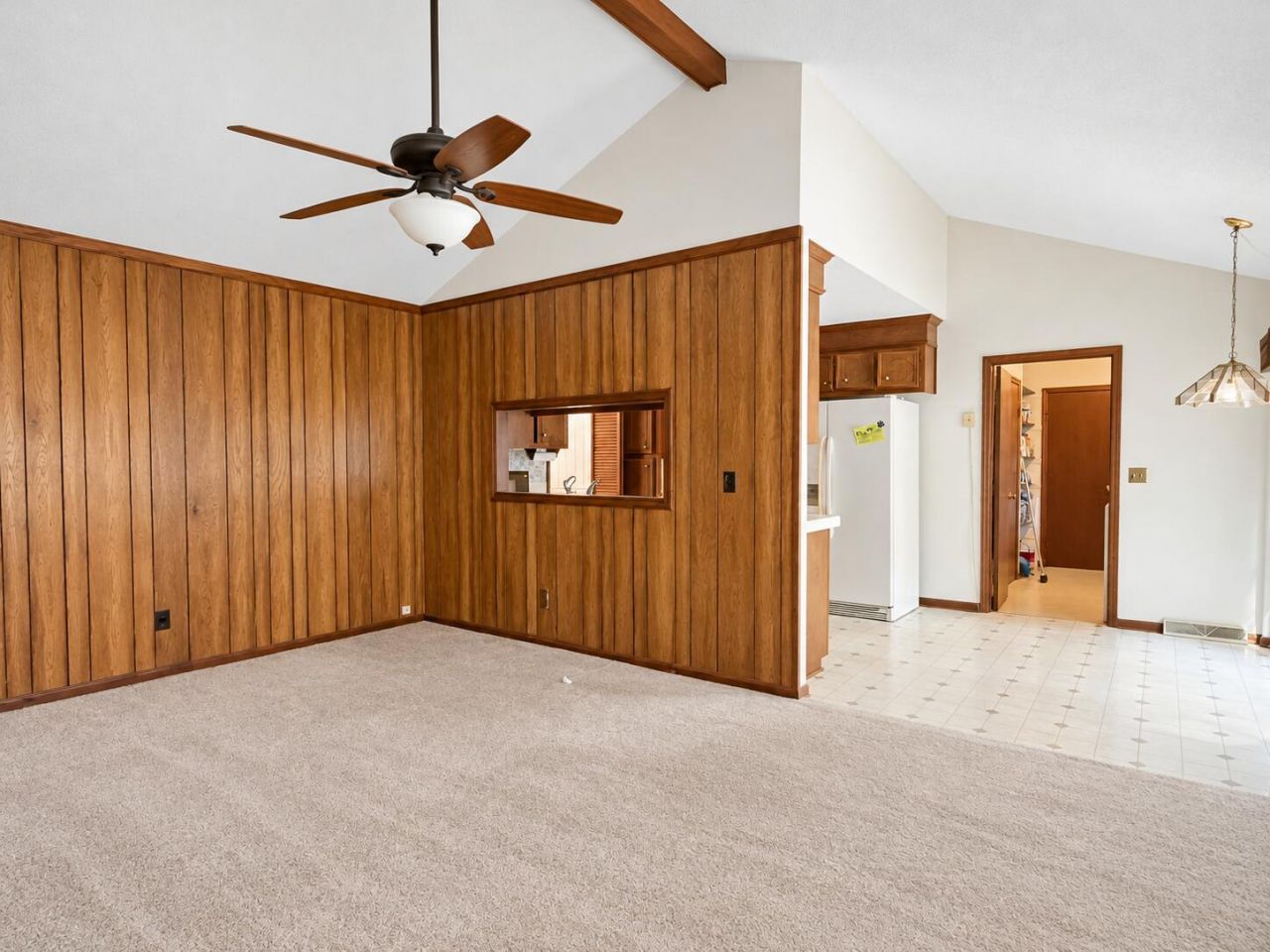 403 Stratford Drive Photo 13