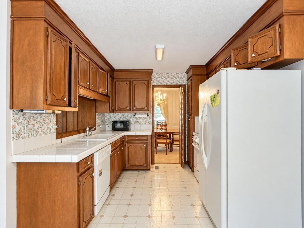 403 Stratford Drive Photo 16