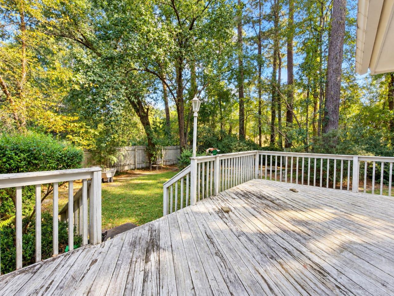 403 Stratford Drive Photo 32