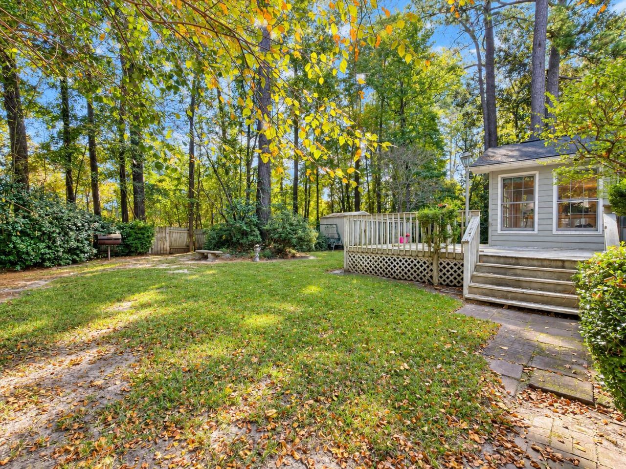 403 Stratford Drive Photo 33