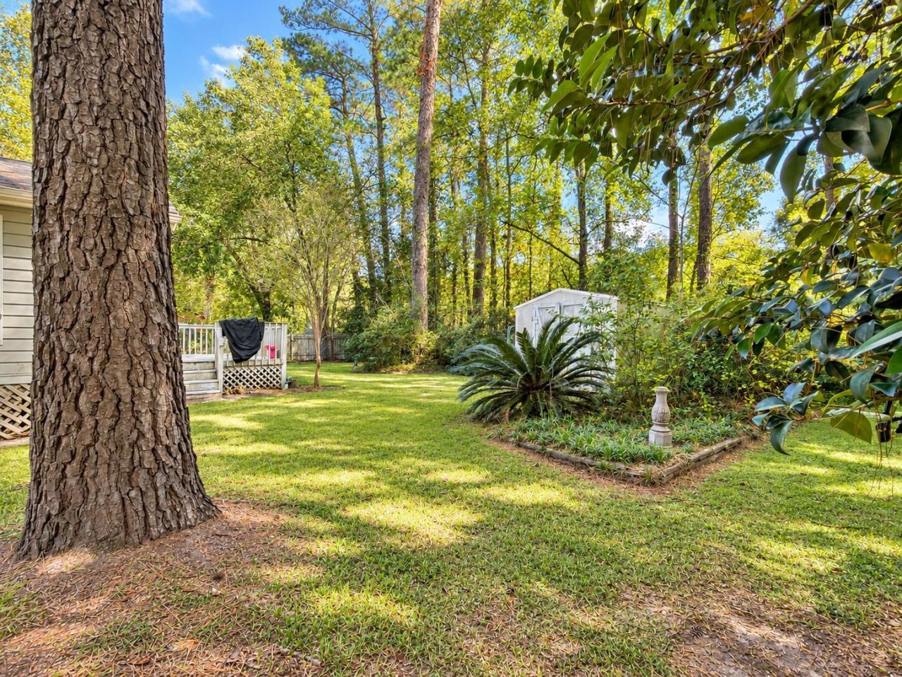 403 Stratford Drive Photo 34