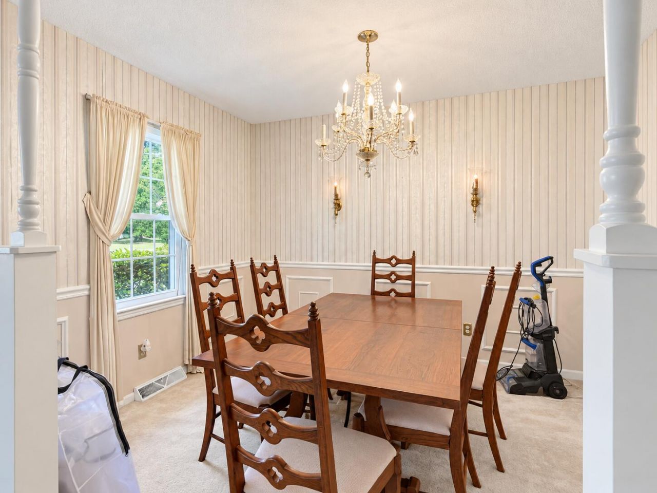 403 Stratford Drive Photo 8