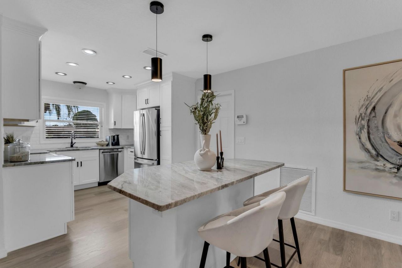 3935 W Eden Roc Circle, Tampa, FL 33634 Photo