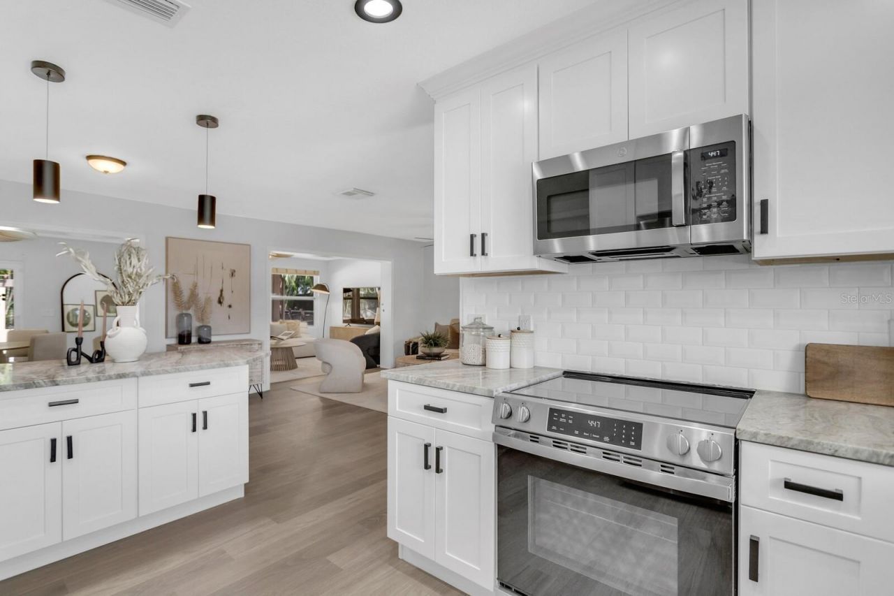 3935 W Eden Roc Circle, Tampa, FL 33634 Photo
