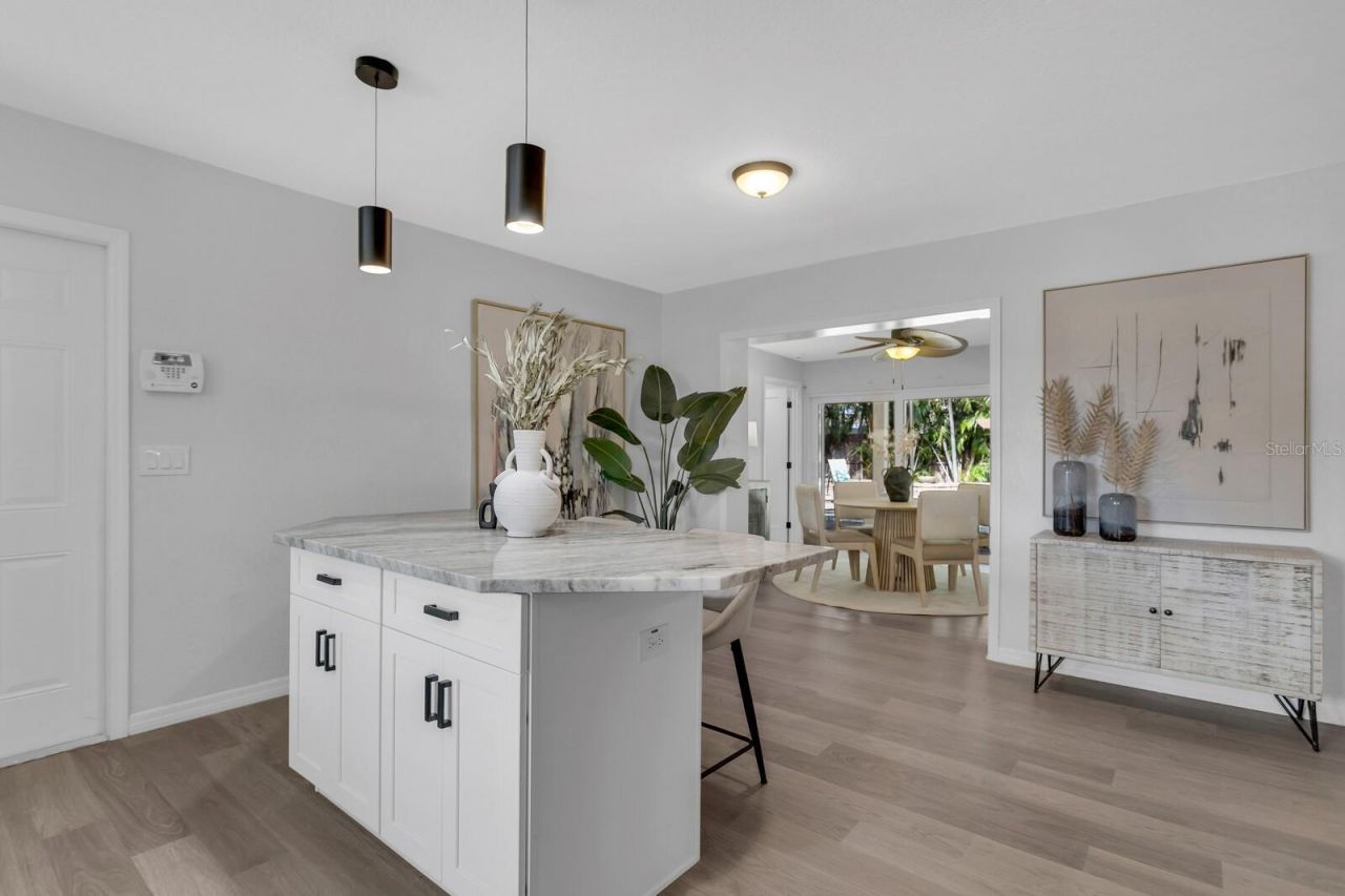 3935 W Eden Roc Circle, Tampa, FL 33634 Photo