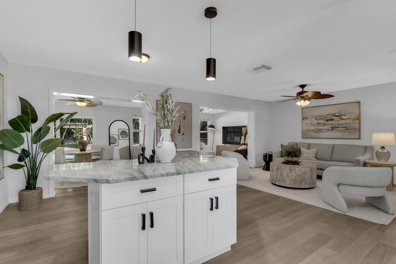 3935 W Eden Roc Circle, Tampa, FL 33634 Photo
