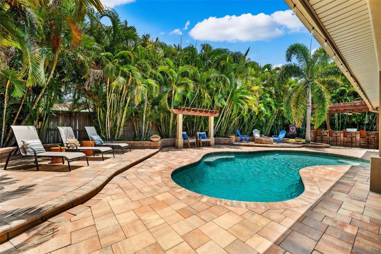 3935 W Eden Roc Circle, Tampa, FL 33634 Photo