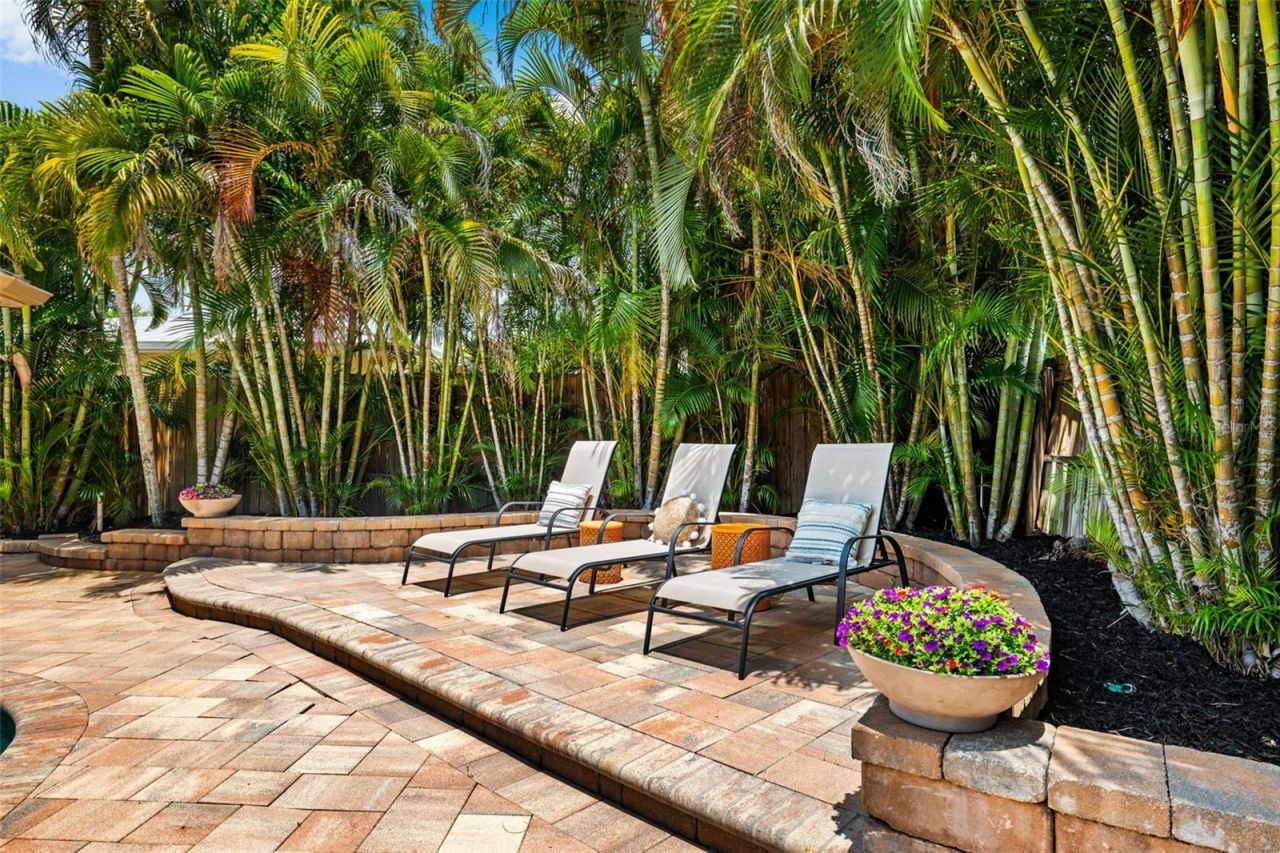 3935 W Eden Roc Circle, Tampa, FL 33634 Photo