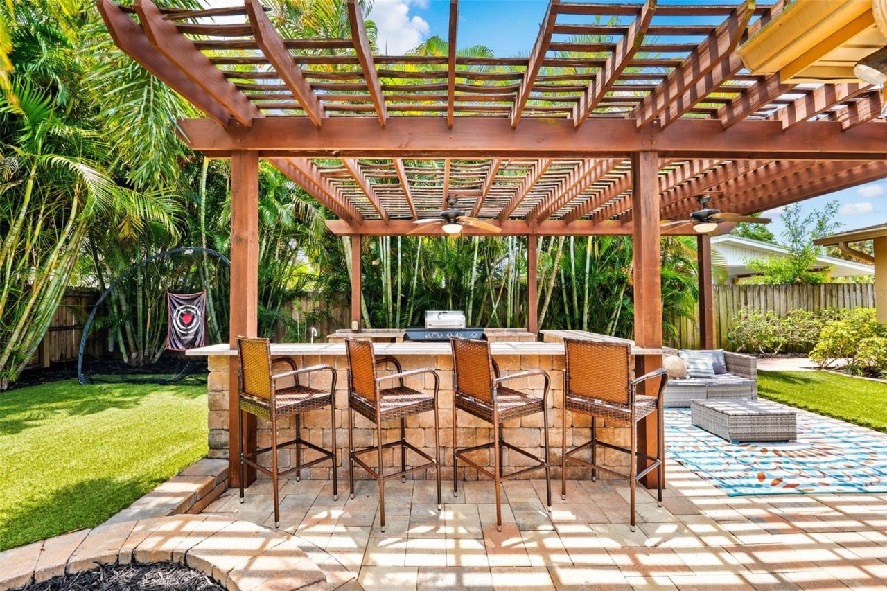 3935 W Eden Roc Circle, Tampa, FL 33634 Photo