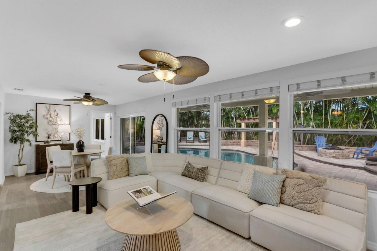3935 W Eden Roc Circle, Tampa, FL 33634 Photo