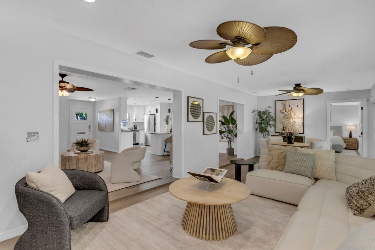 3935 W Eden Roc Circle, Tampa, FL 33634 Photo