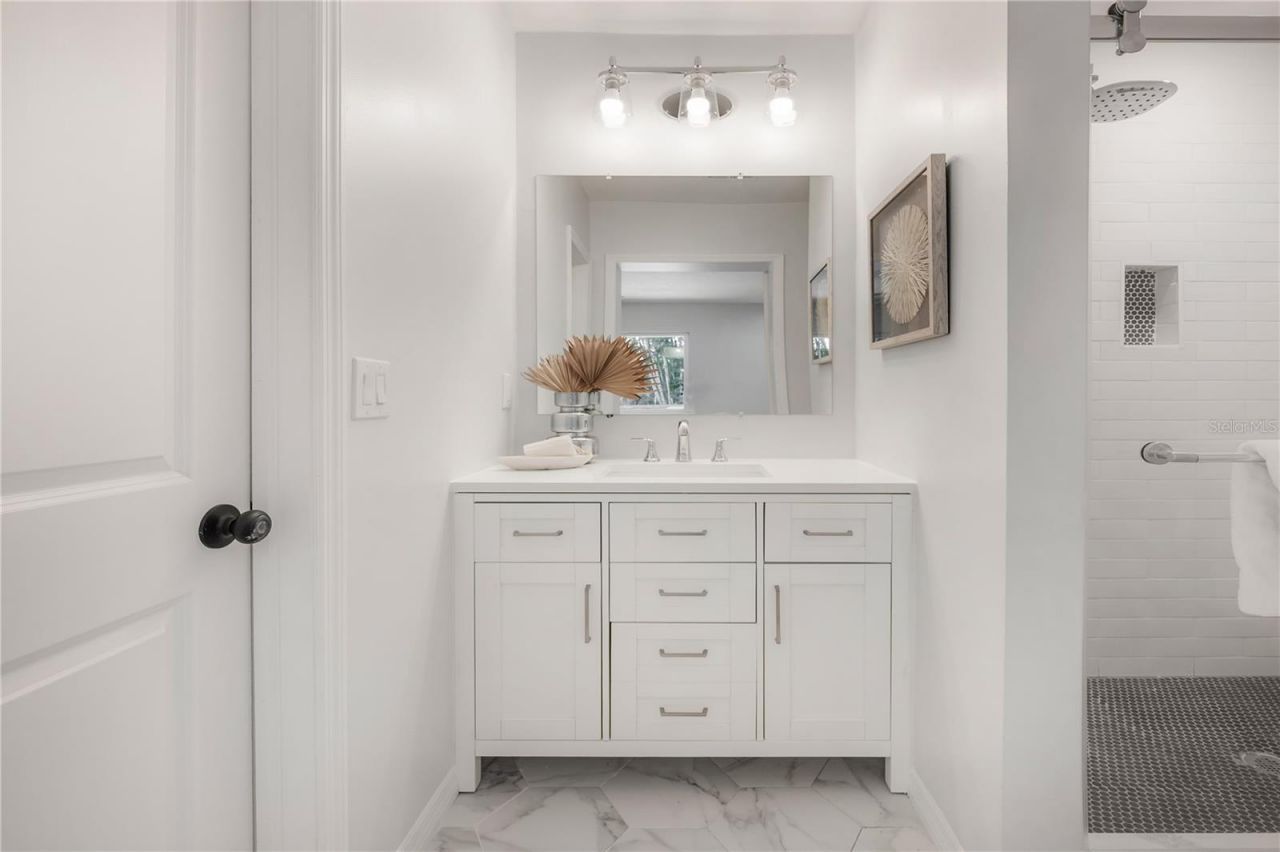 3935 W Eden Roc Circle, Tampa, FL 33634 Photo