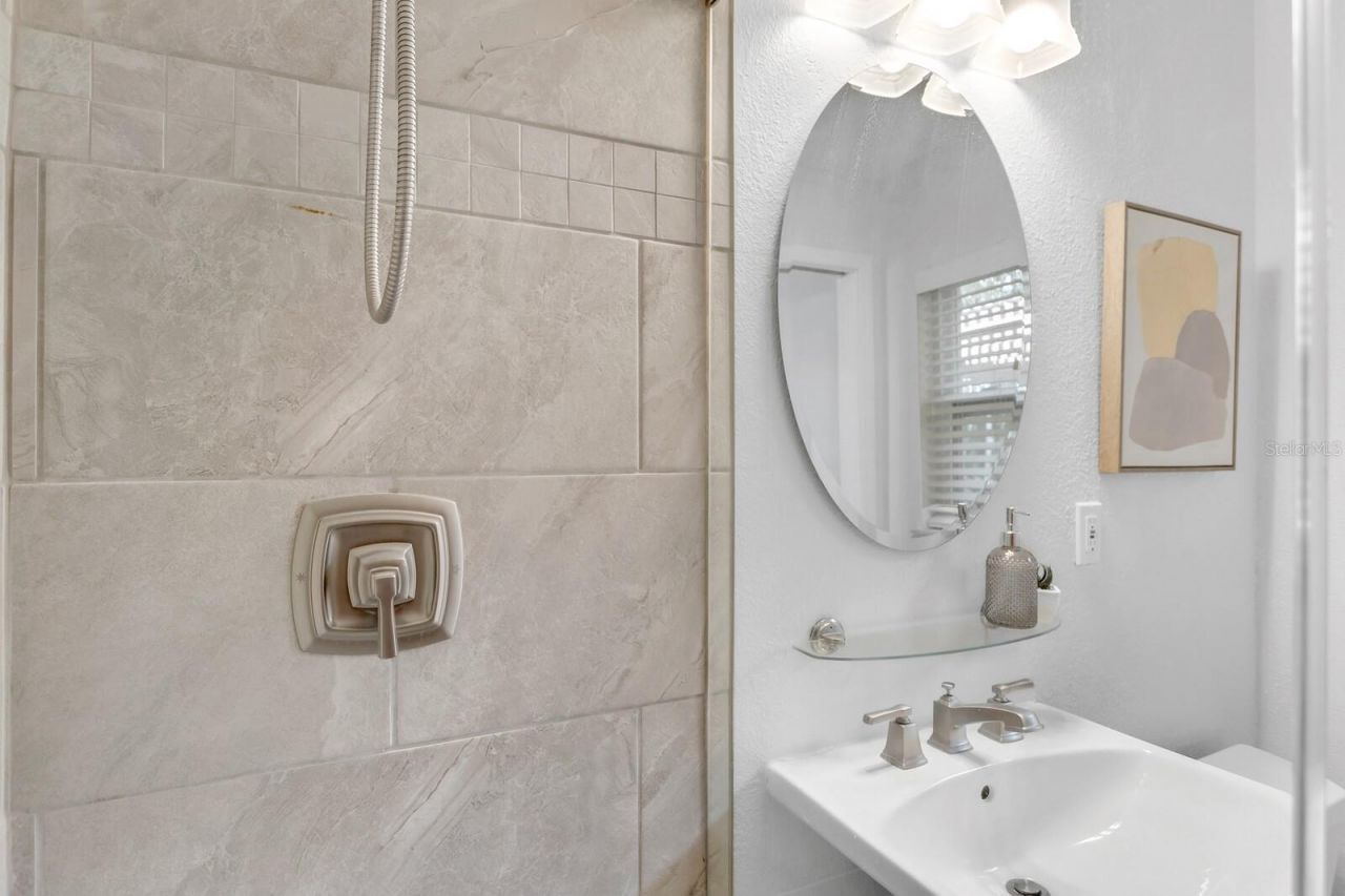 3935 W Eden Roc Circle, Tampa, FL 33634 Photo