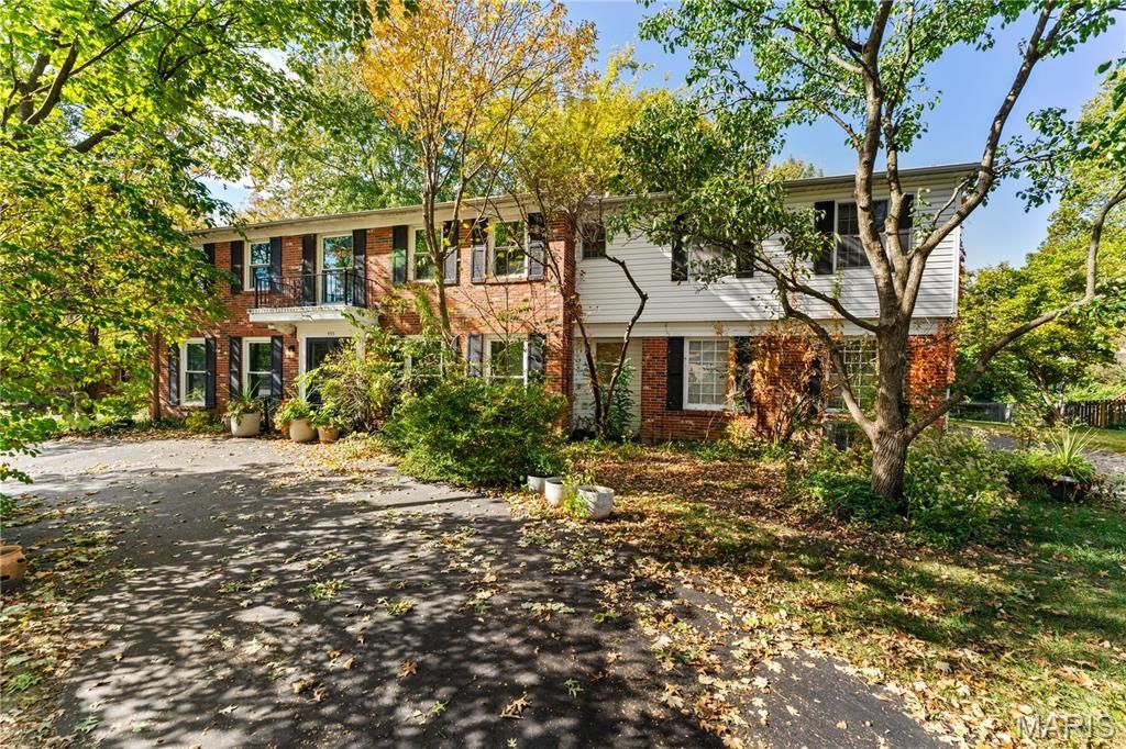 455 Ridgecorde Place , Creve Coeur, MO 63141 Main Photo