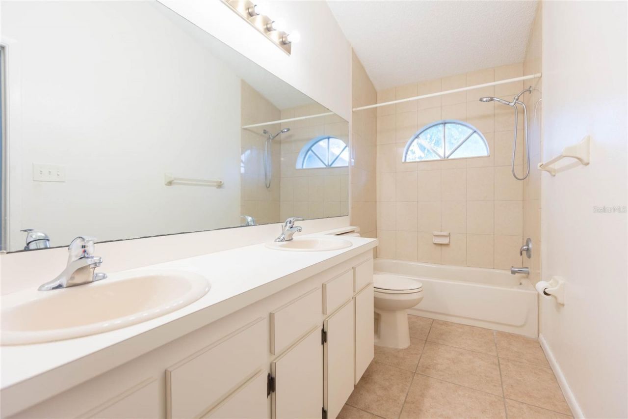 1770 Tinsmith Circle, Lutz, FL 33559 Photo