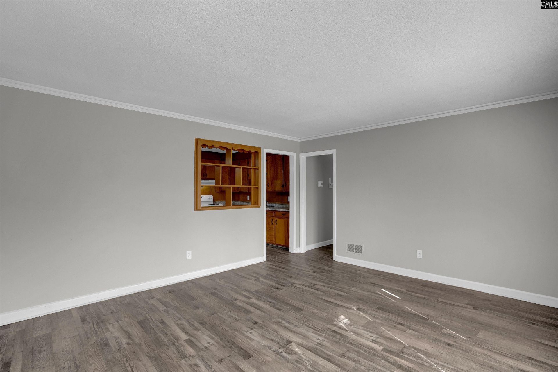 2371 Center Street  Photo 5