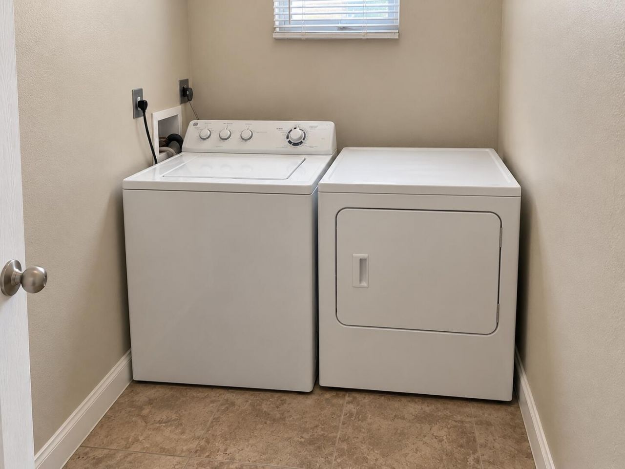 616 W 1st Street, Riviera Beach, FL 33404 Photo