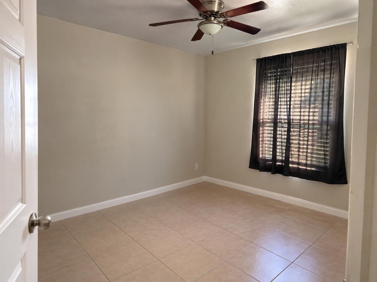 616 W 1st Street, Riviera Beach, FL 33404 Photo