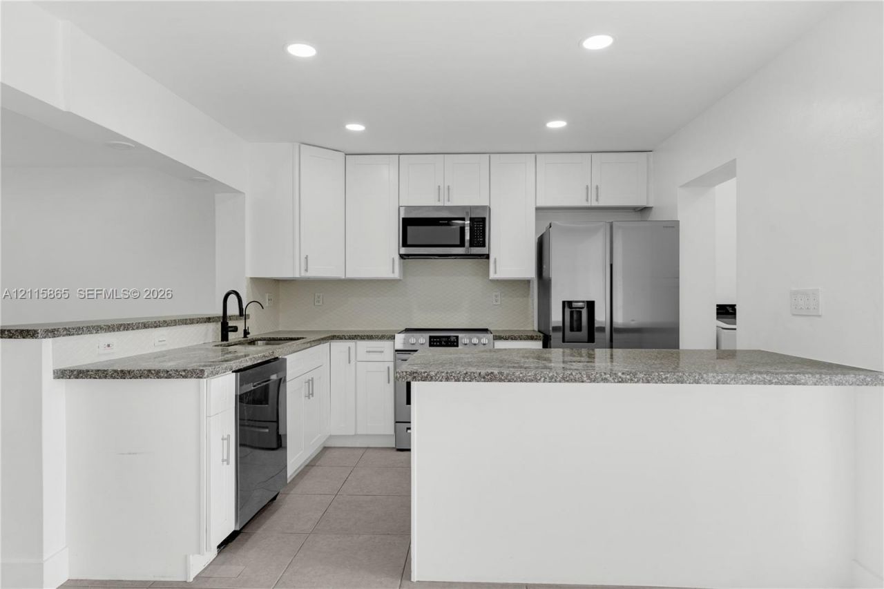 13775 SW 84th St , Unit C, Miami, FL 33183 Photo